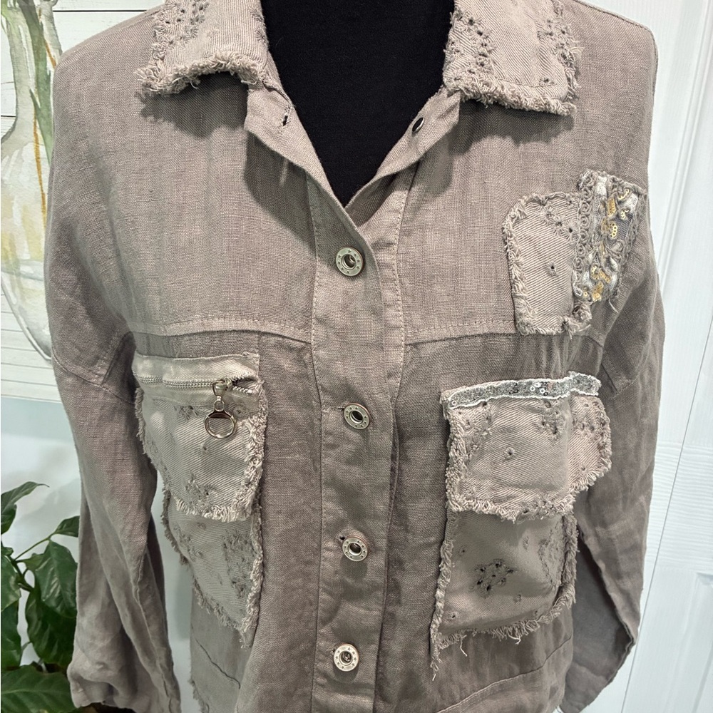Gray Distressed Utility Jacket with Relaxed Fit - Picture 2 of 6